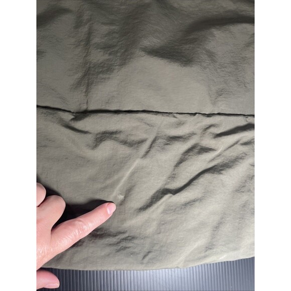 THE NORTH FACE CITY VOYAGER  Water Repellent Tote Bag Lightweight Green - Picture 3 of 14
